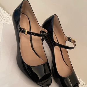 Calvin Klein patent leather pumps in box